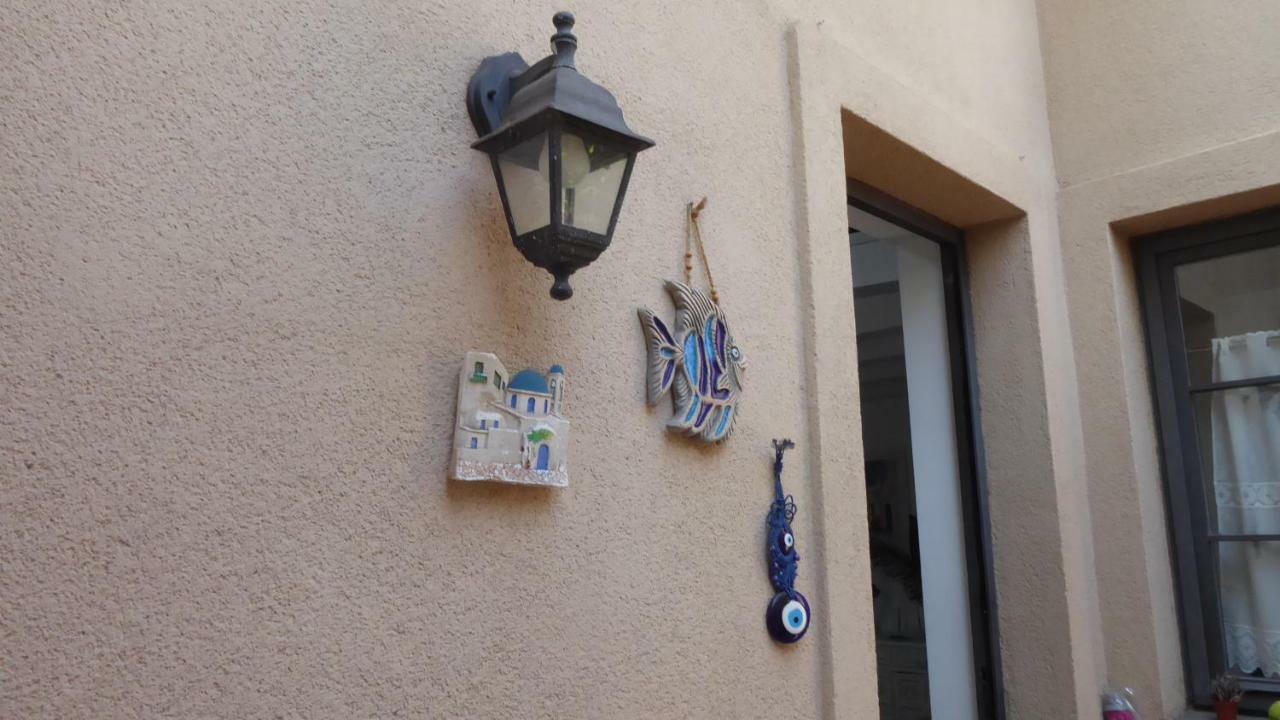 فيلا Il Liberty Di Emilia مونديلّو المظهر الخارجي الصورة
